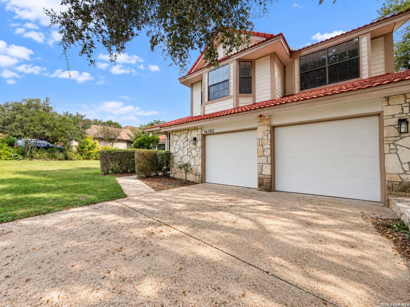 16102 Santa Cathrena, San Antonio, TX 78232