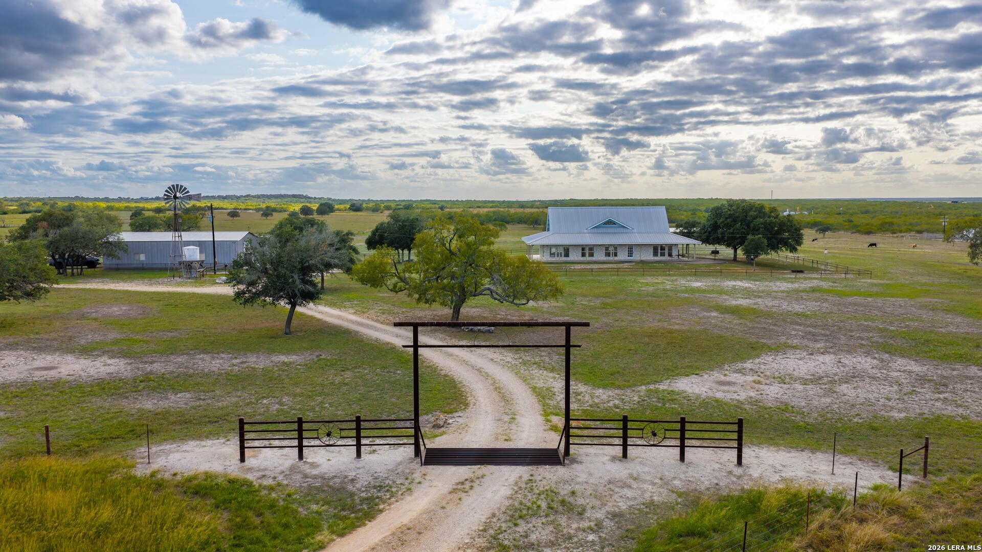 14068 Fm 1344, Falls City, TX 78113