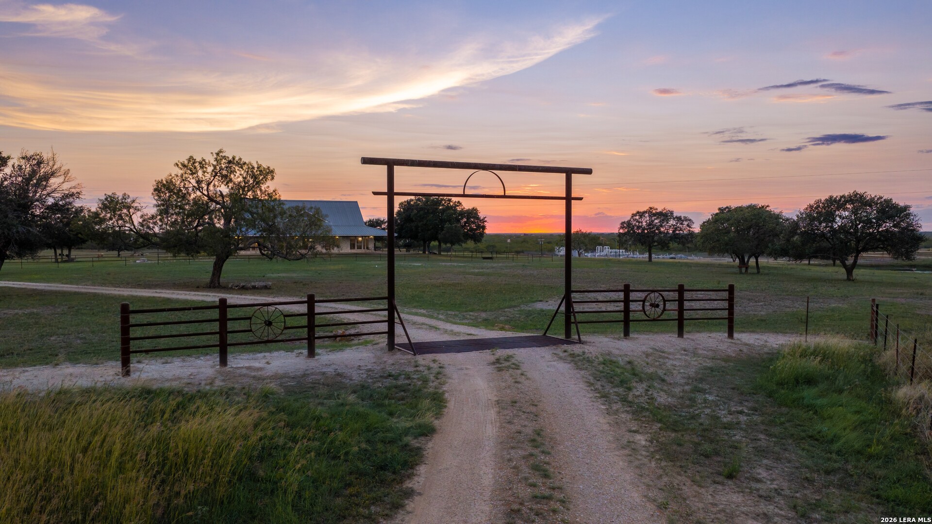 14068 Fm 1344, Falls City, TX 78113