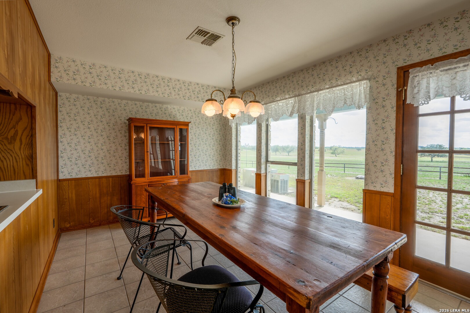 14068 Fm 1344, Falls City, TX 78113
