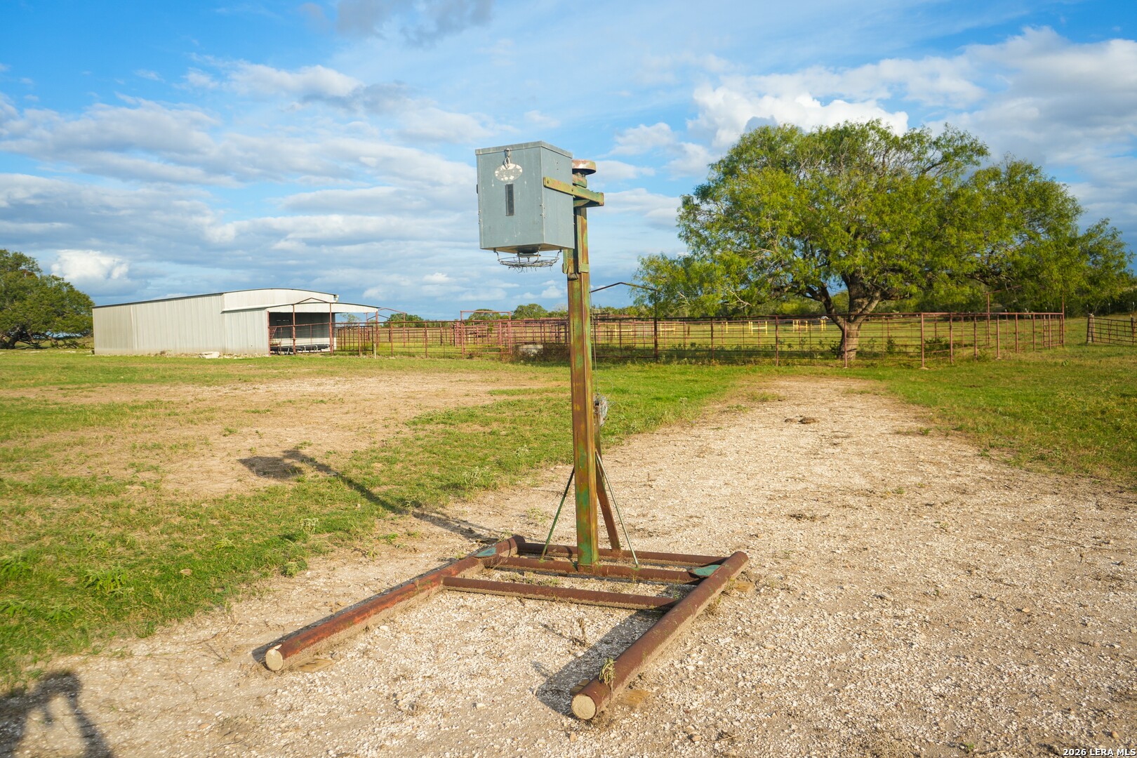 14068 Fm 1344, Falls City, TX 78113