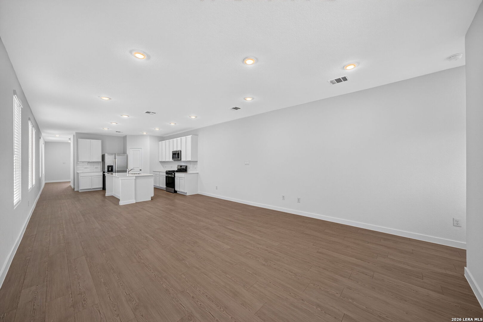 910 Moonshine Lane, Marion, TX 78132
