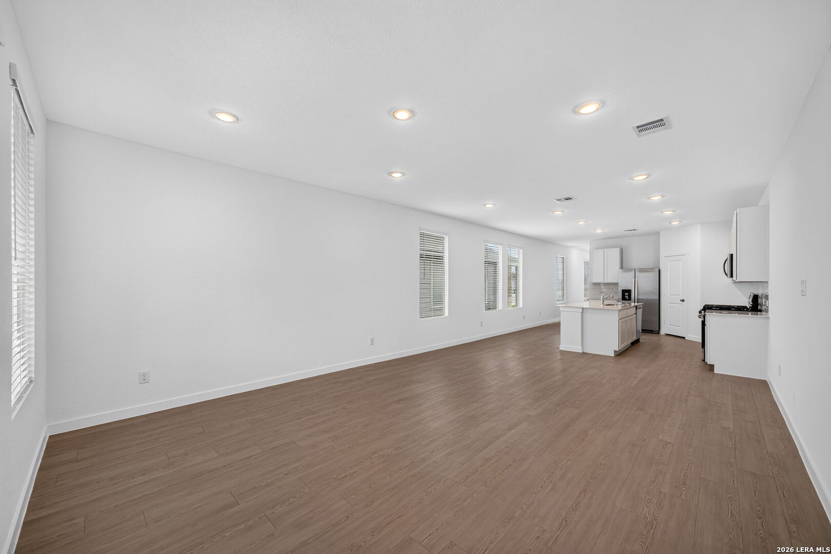 910 Moonshine Lane, Marion, TX 78132