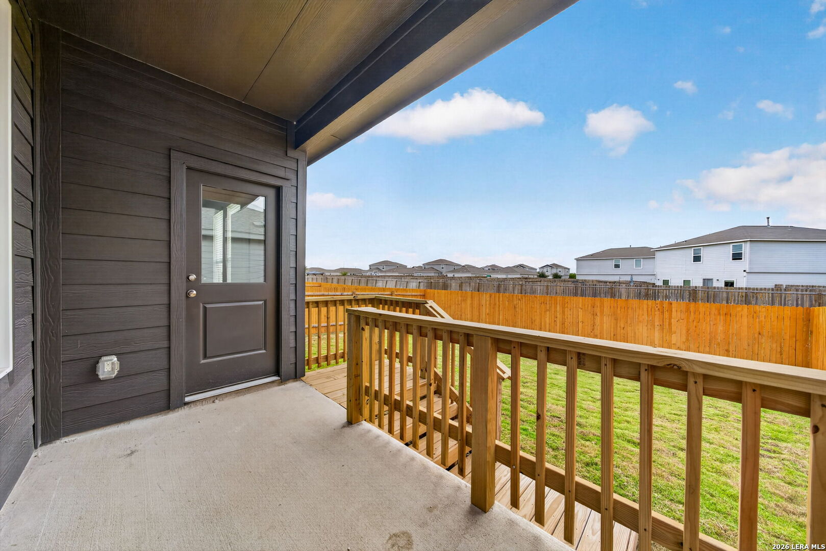910 Moonshine Lane, Marion, TX 78132