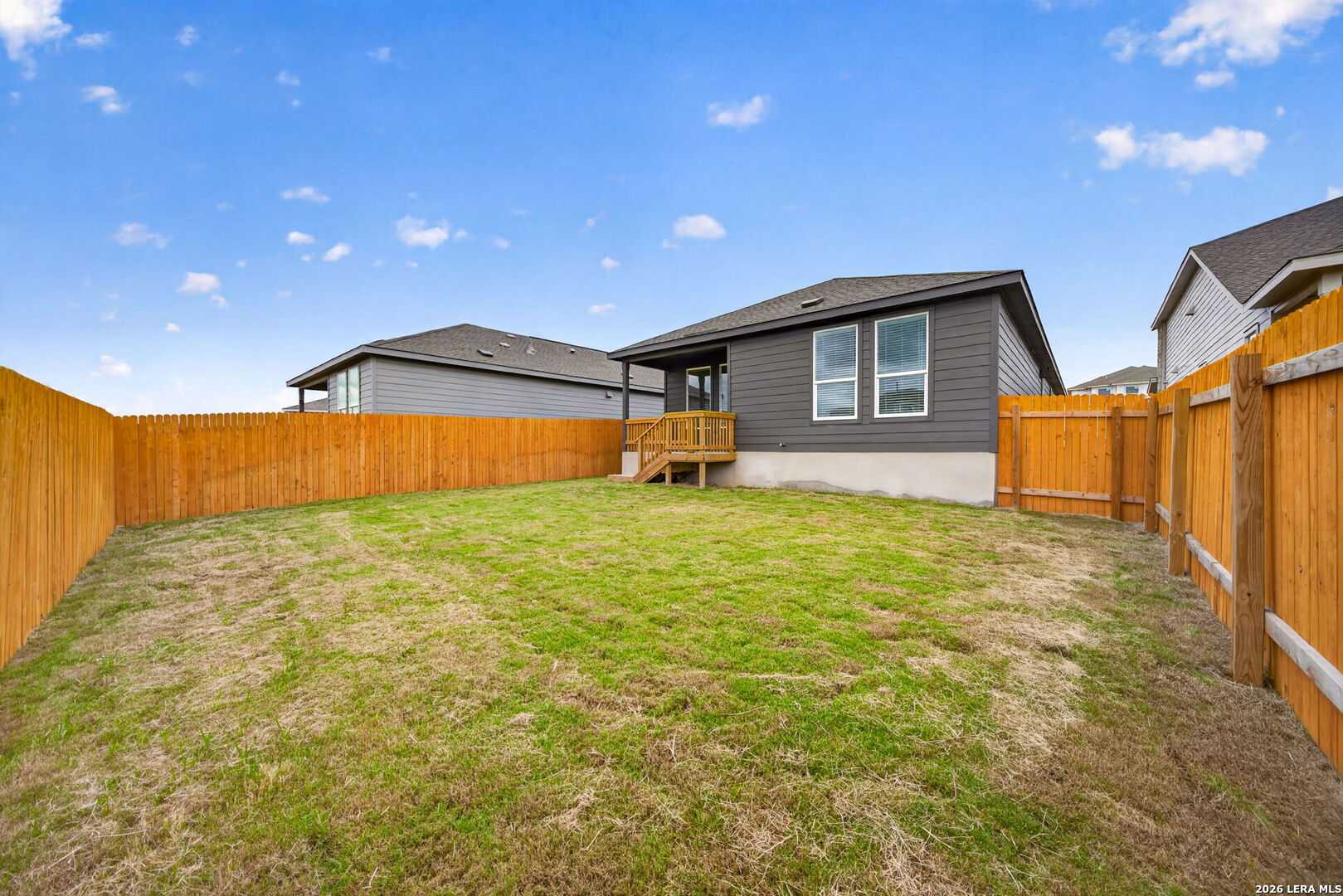 910 Moonshine Lane, Marion, TX 78132