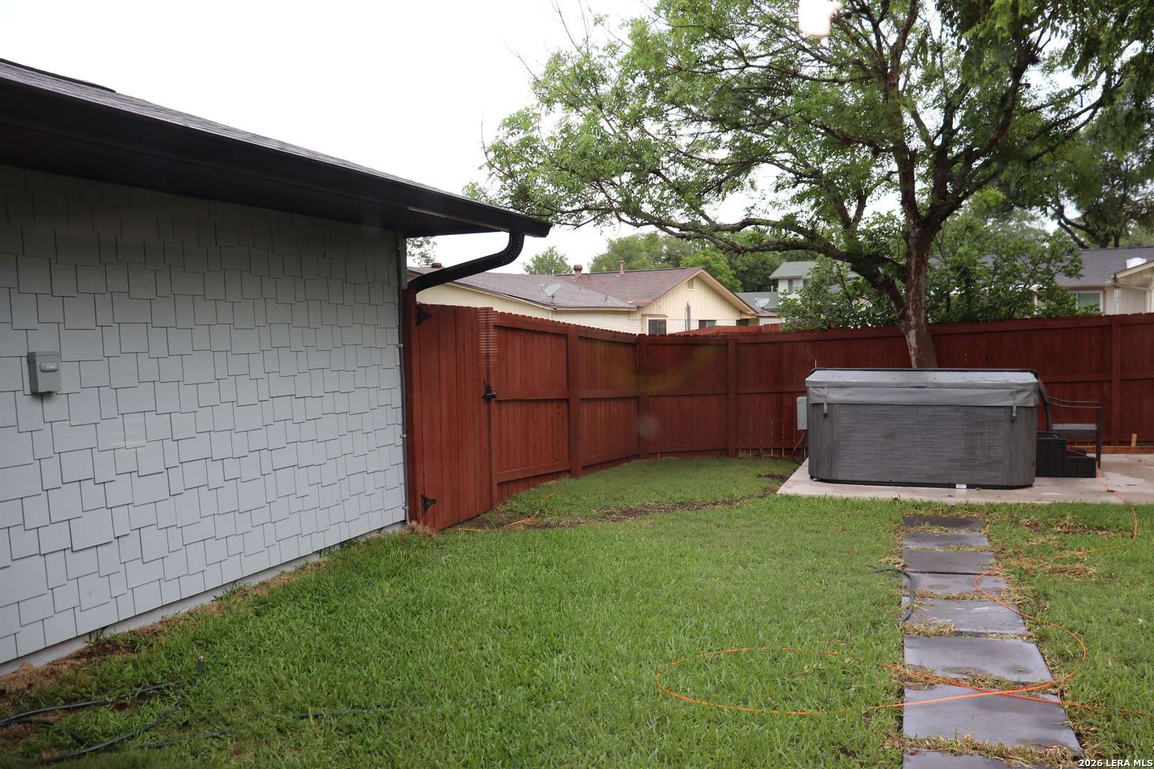 121 ANDORRA DR, Universal City, TX 78148