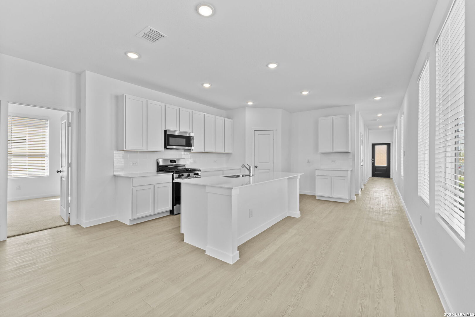 12406 Berg Hills, San Antonio, TX 78252