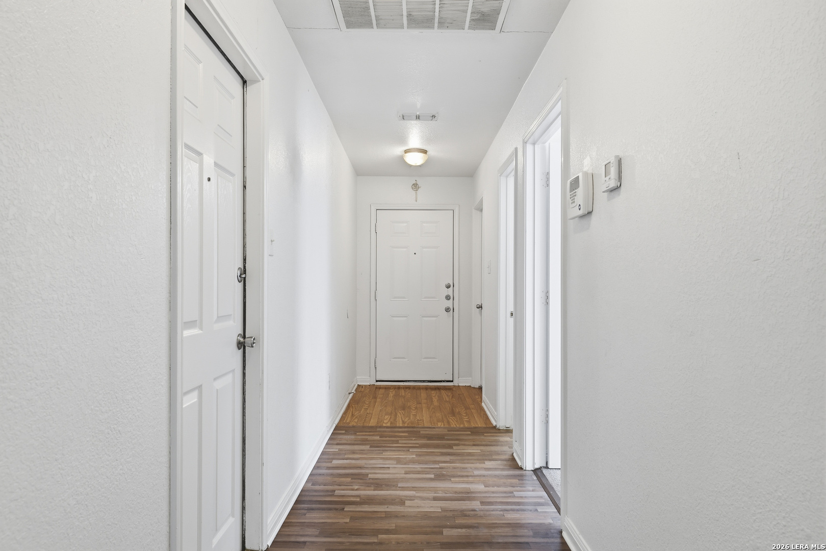 Entry/Foyer