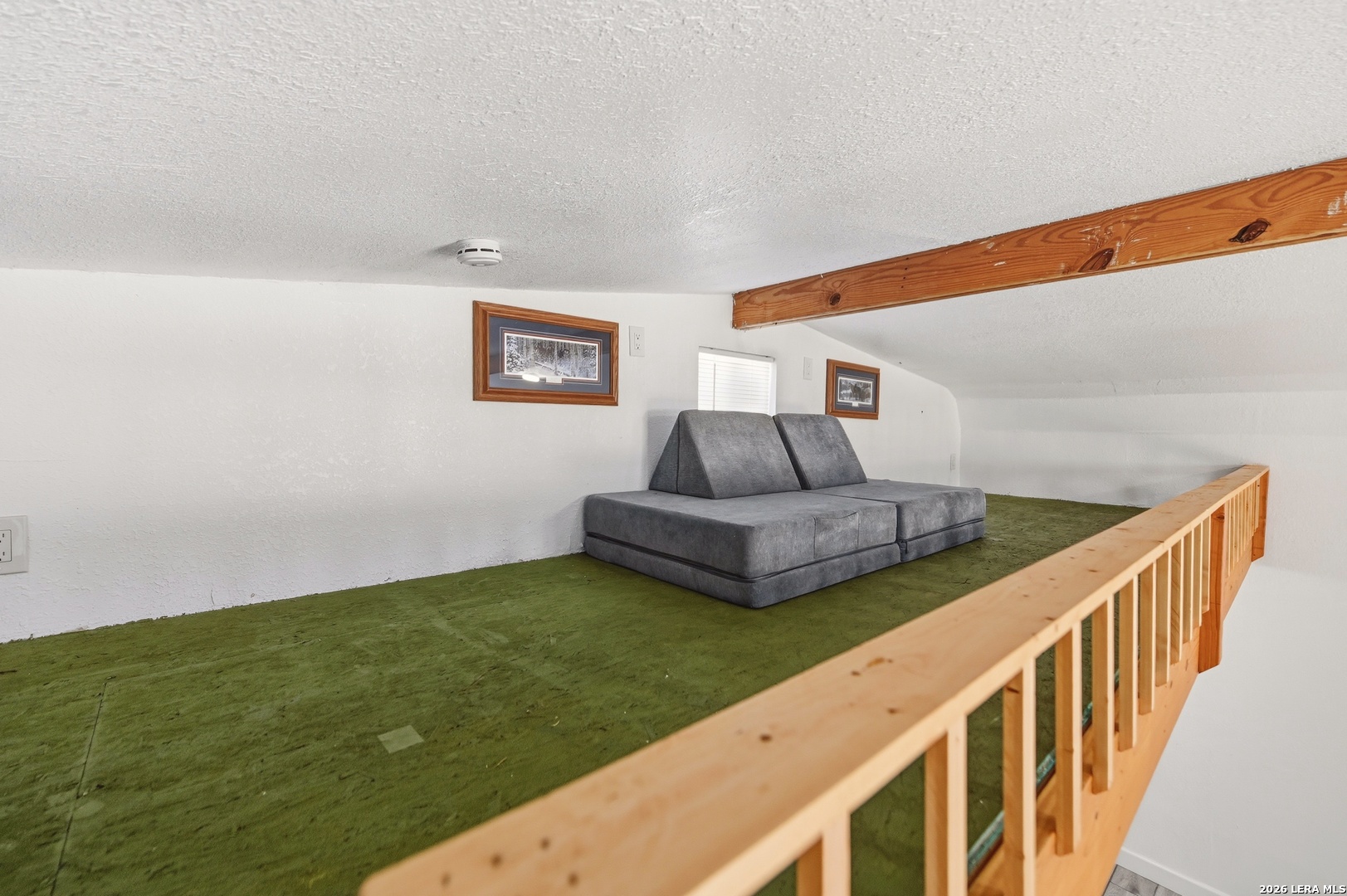 123 CR 2666, Moore, TX 78057