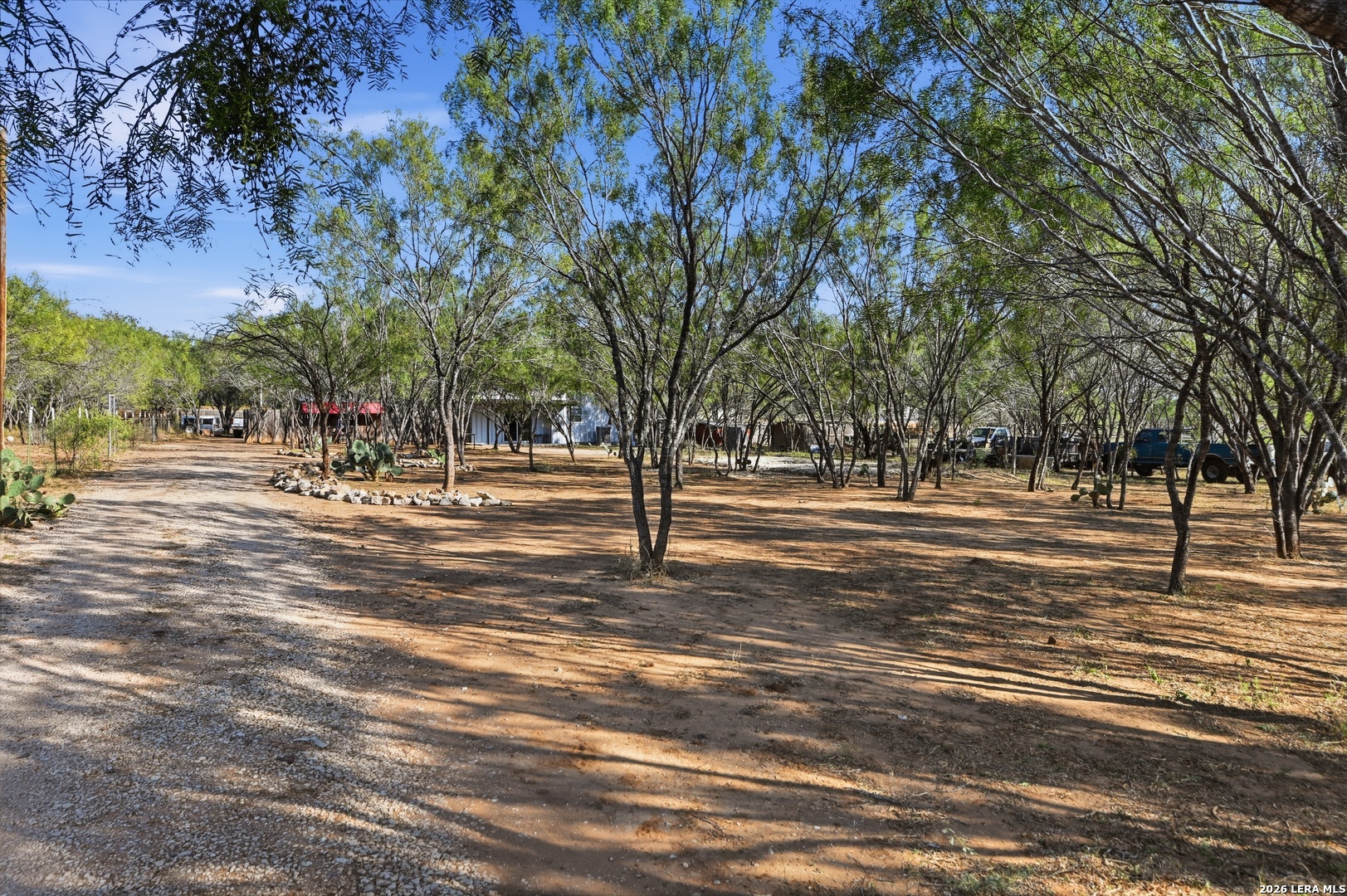 123 CR 2666, Moore, TX 78057