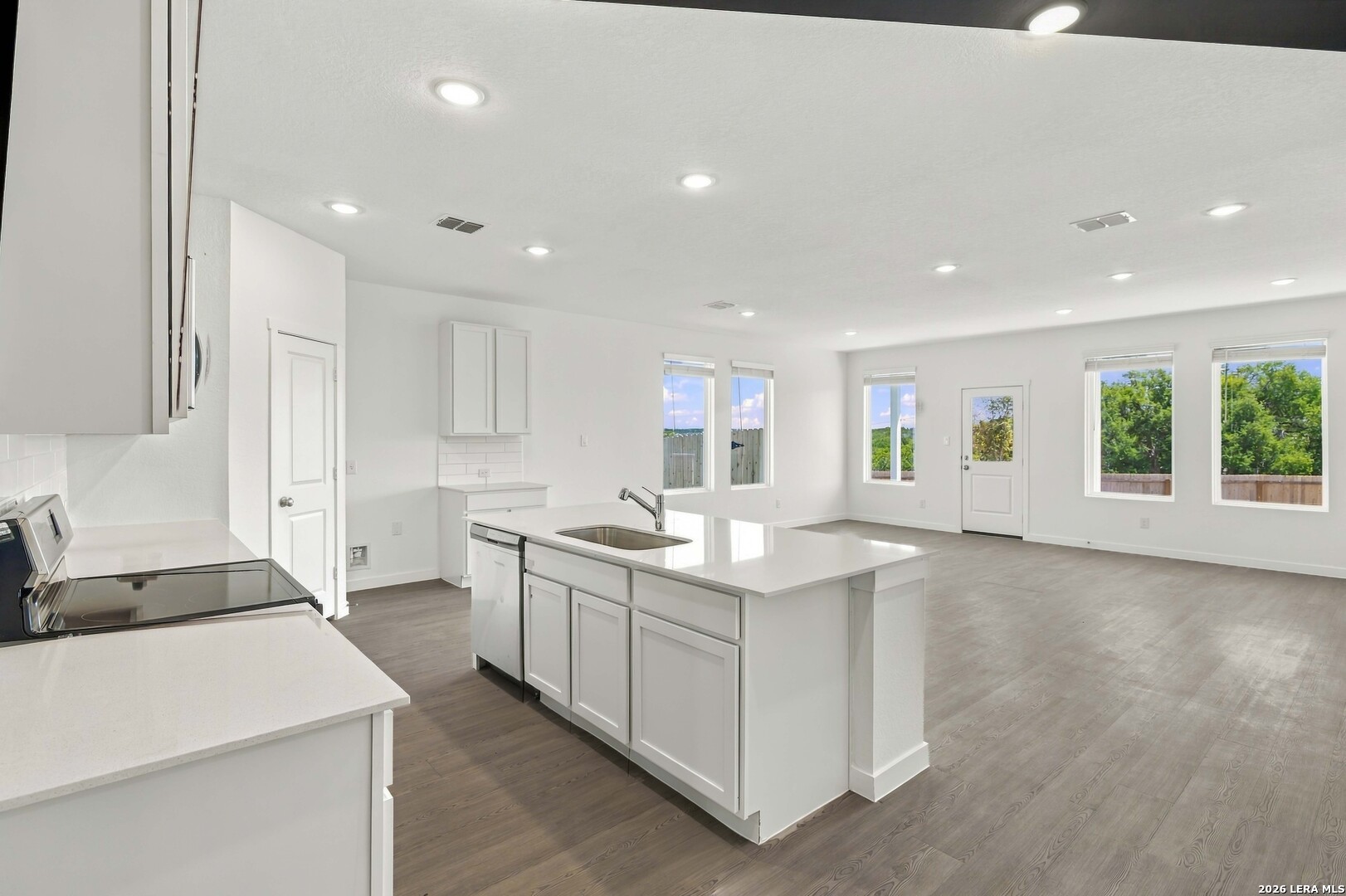 6710 Flores Road, Spring Branch, TX 78070