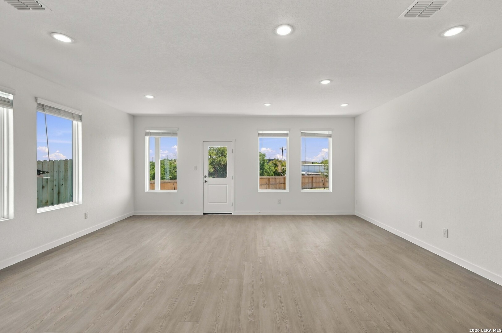 6710 Flores Road, Spring Branch, TX 78070