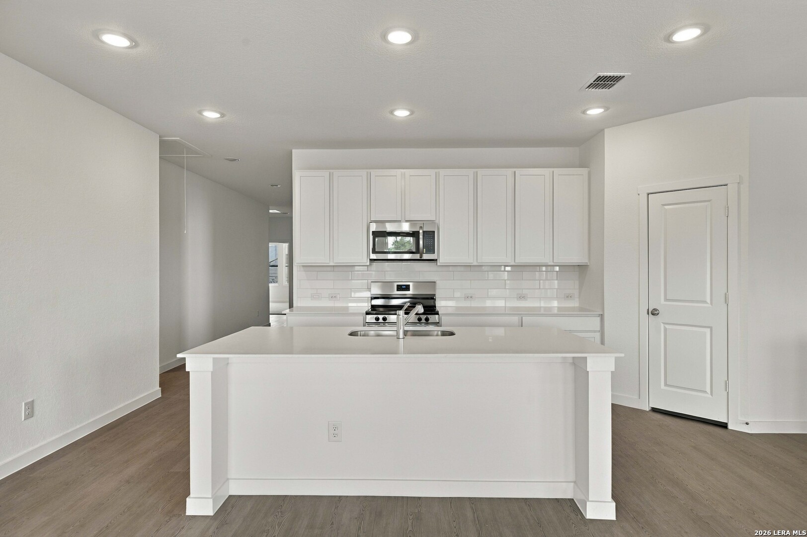 6710 Flores Road, Spring Branch, TX 78070