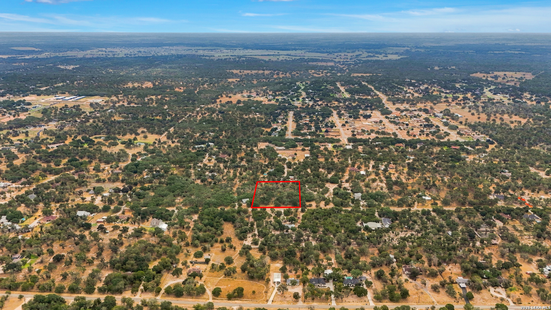 319 FLEETWOOD LN, Adkins, TX 78101