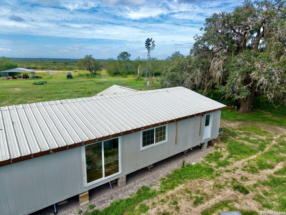 10255 County Road 113, Pettus, TX 78146