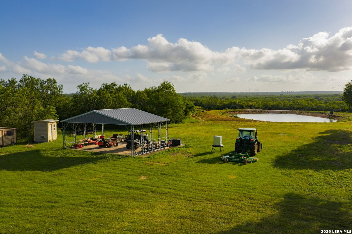 10255 County Road 113, Pettus, TX 78146