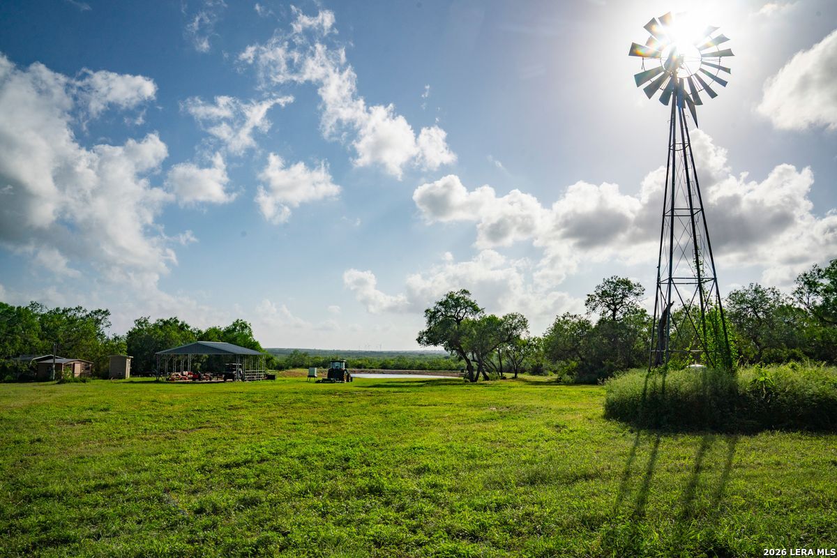 10255 County Road 113, Pettus, TX 78146
