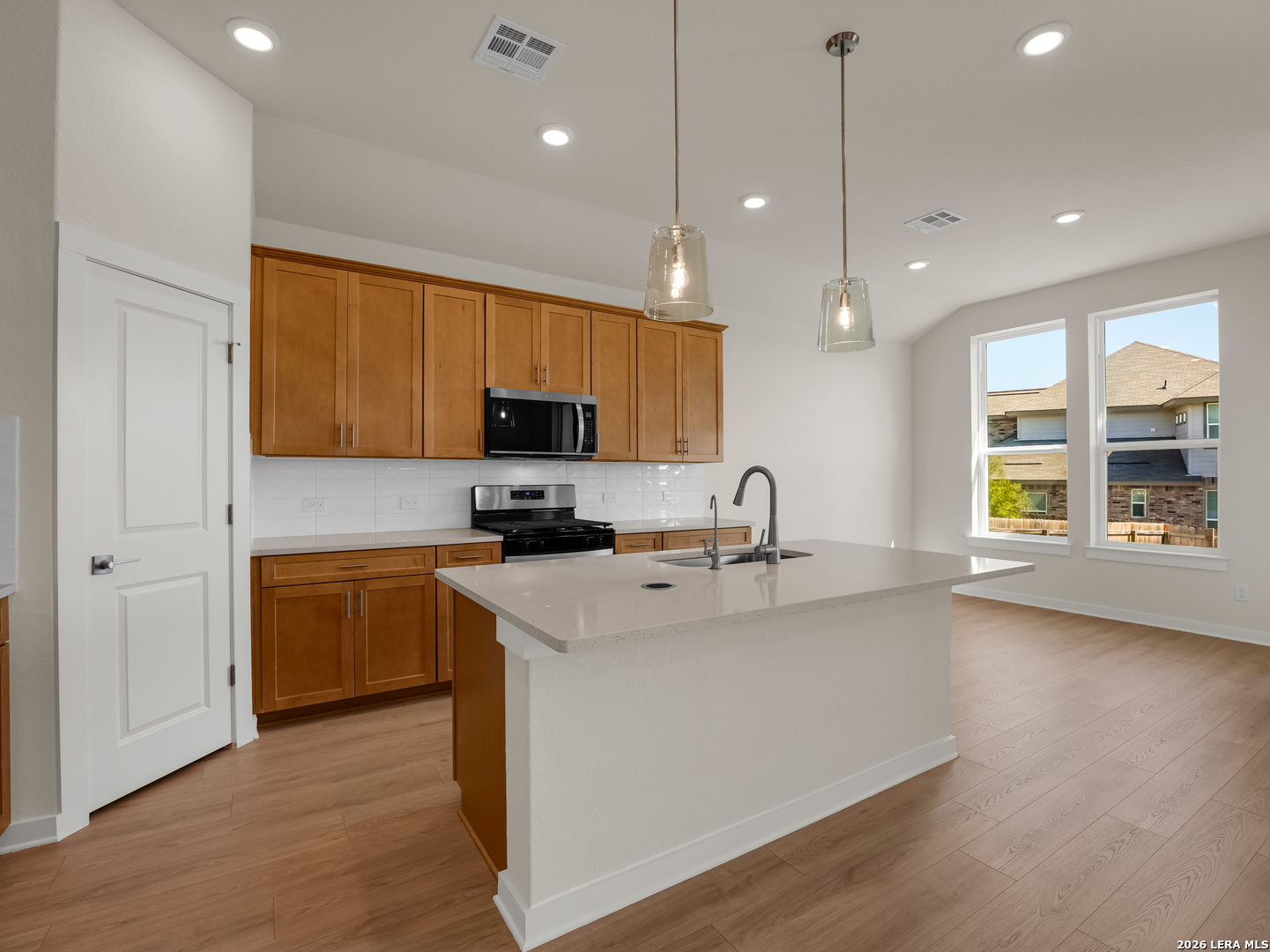 6914 Comanche Cougar, San Antonio, TX 78233