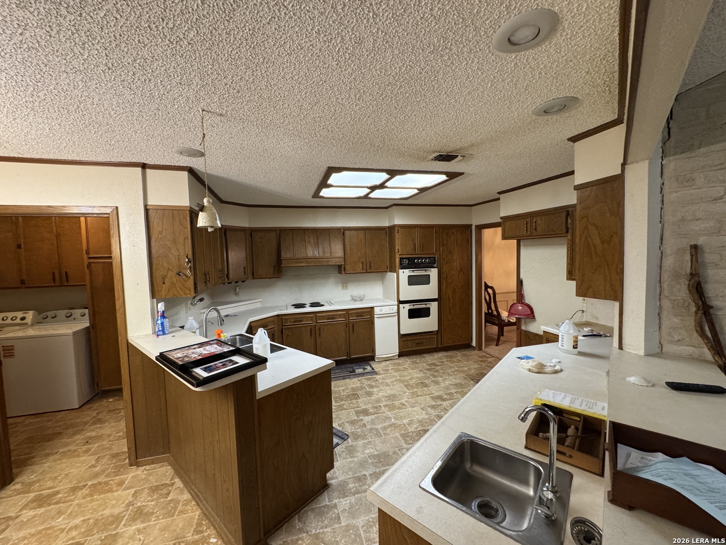 5834 WINTERHAVEN DR, Windcrest, TX 78239