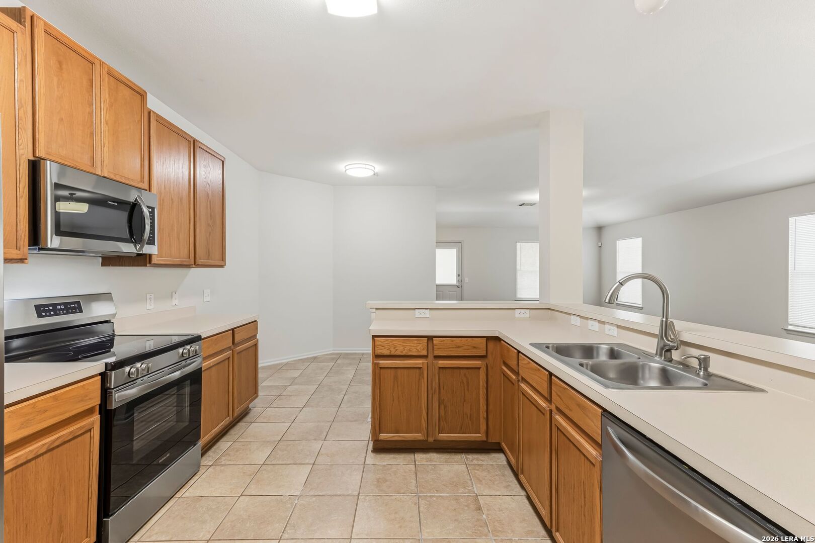 9402 WOLF PT, San Antonio, TX 78251