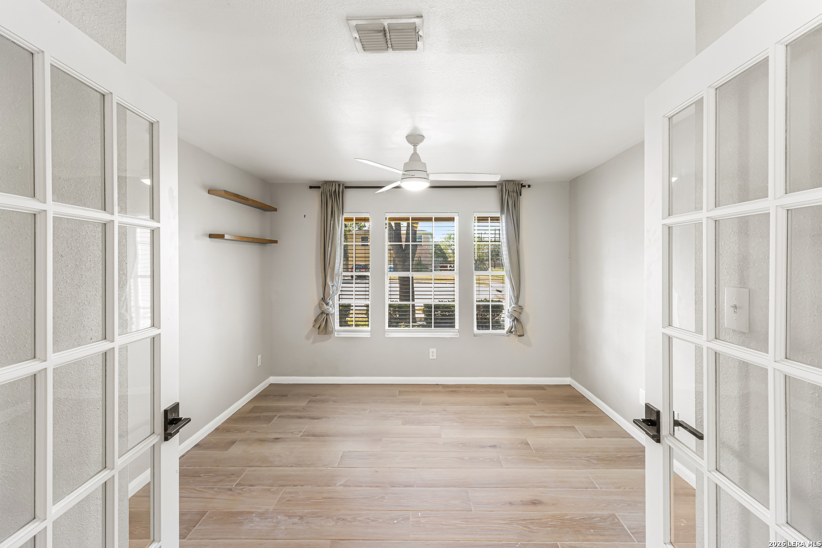 16426 TURF CLB, Selma, TX 78154