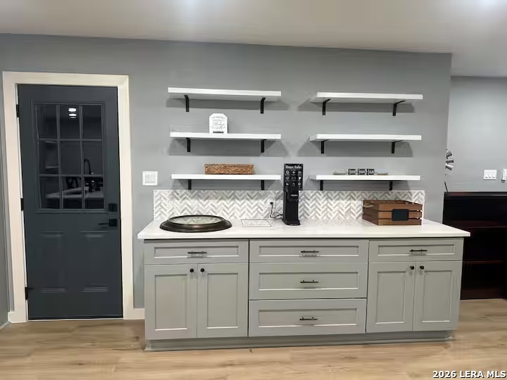 121 ANDORRA DR, Universal City, TX 78148