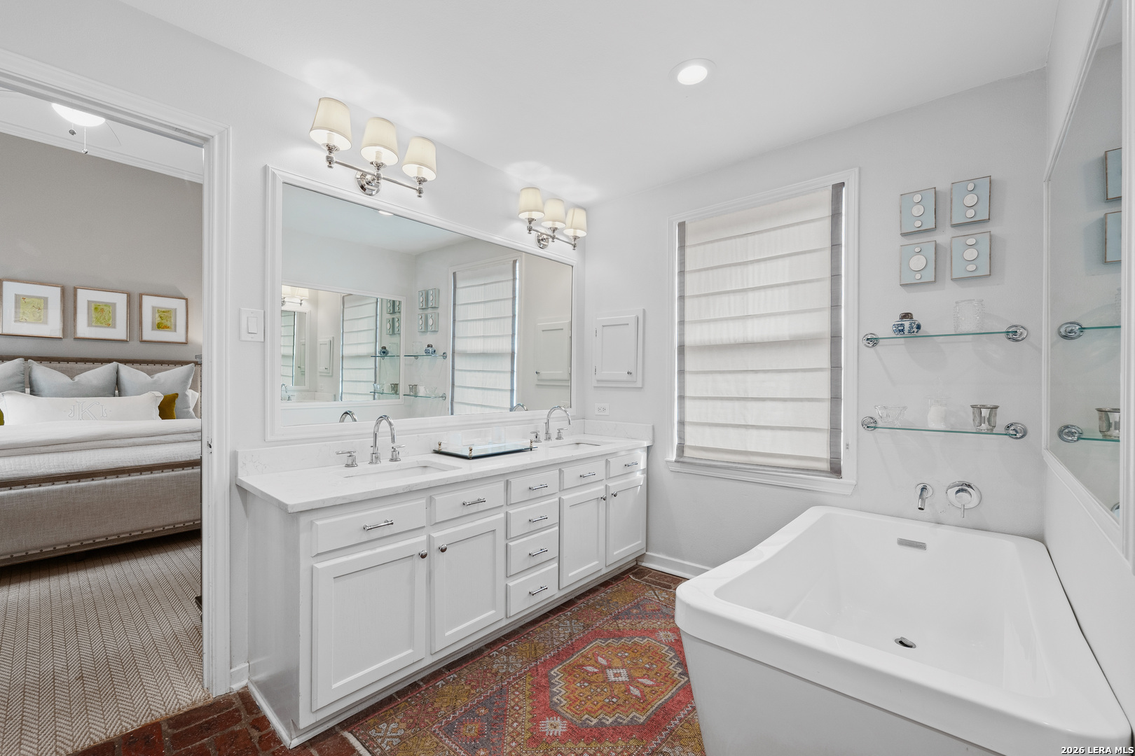 215 Brightwood Pl, San Antonio, TX 78209