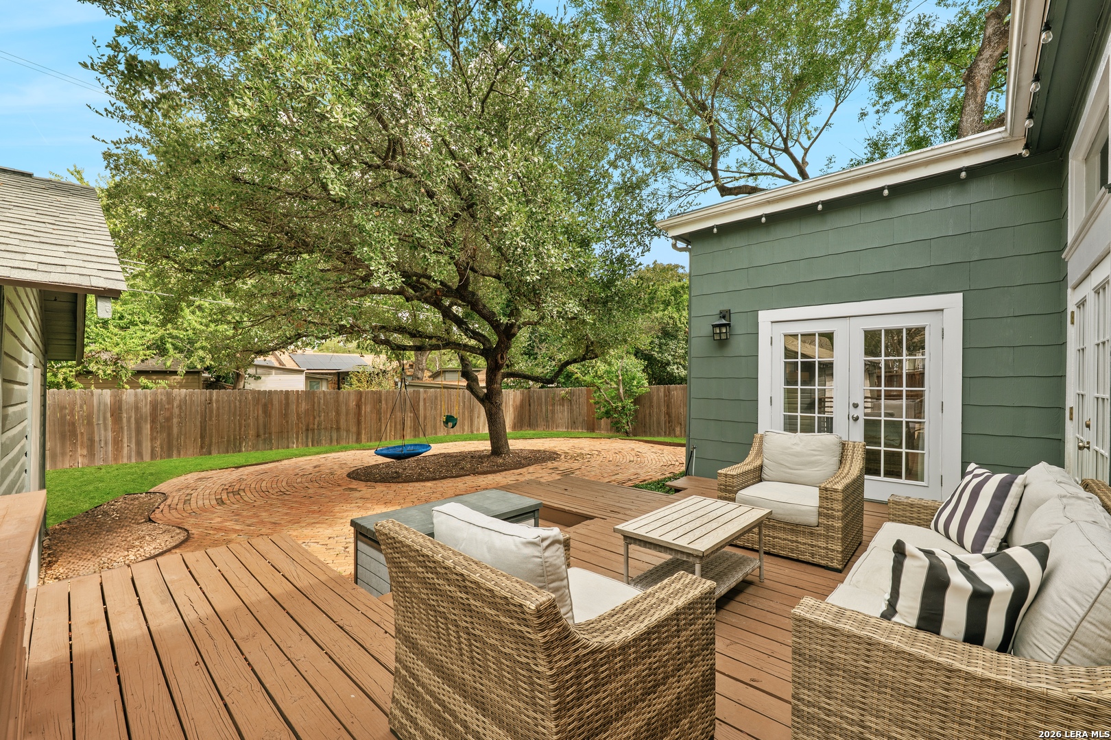 215 Brightwood Pl, San Antonio, TX 78209
