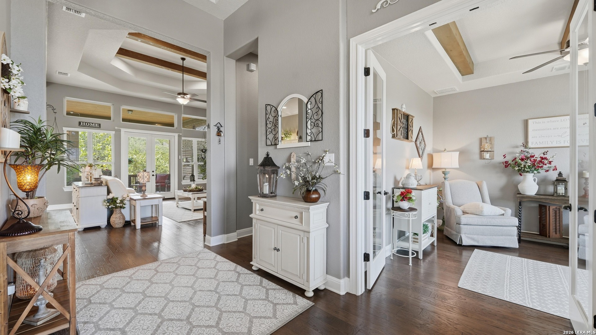 Entry/Foyer