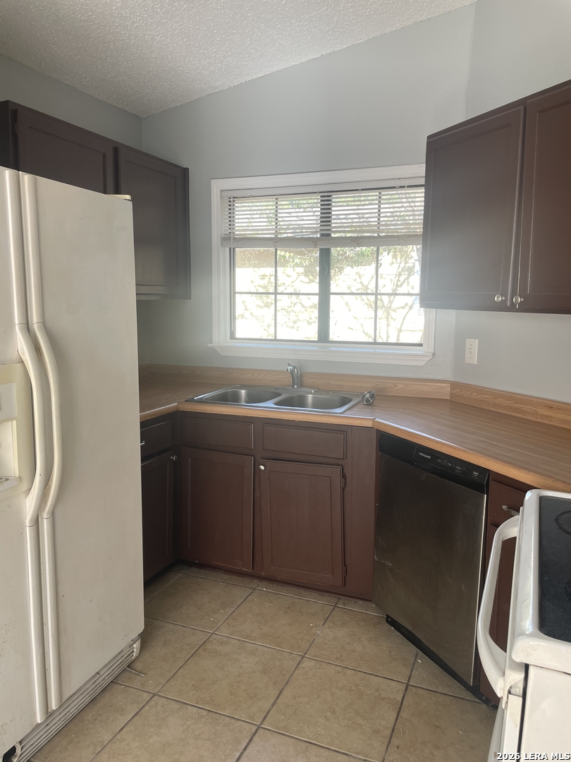 8420 Forest Ridge, San Antonio, TX 78239