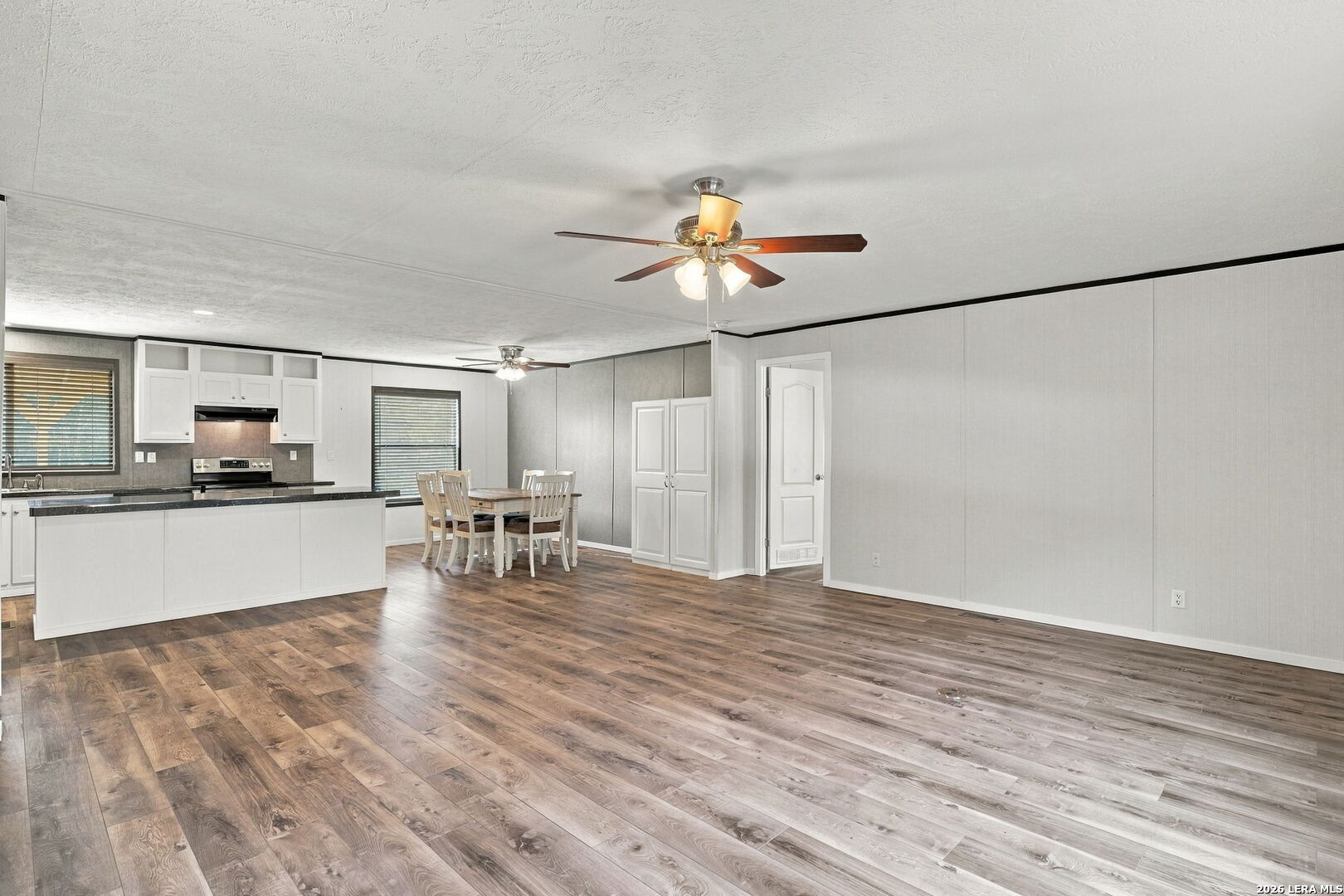 1366 CALCOTE RD, Kerrville, TX 78028