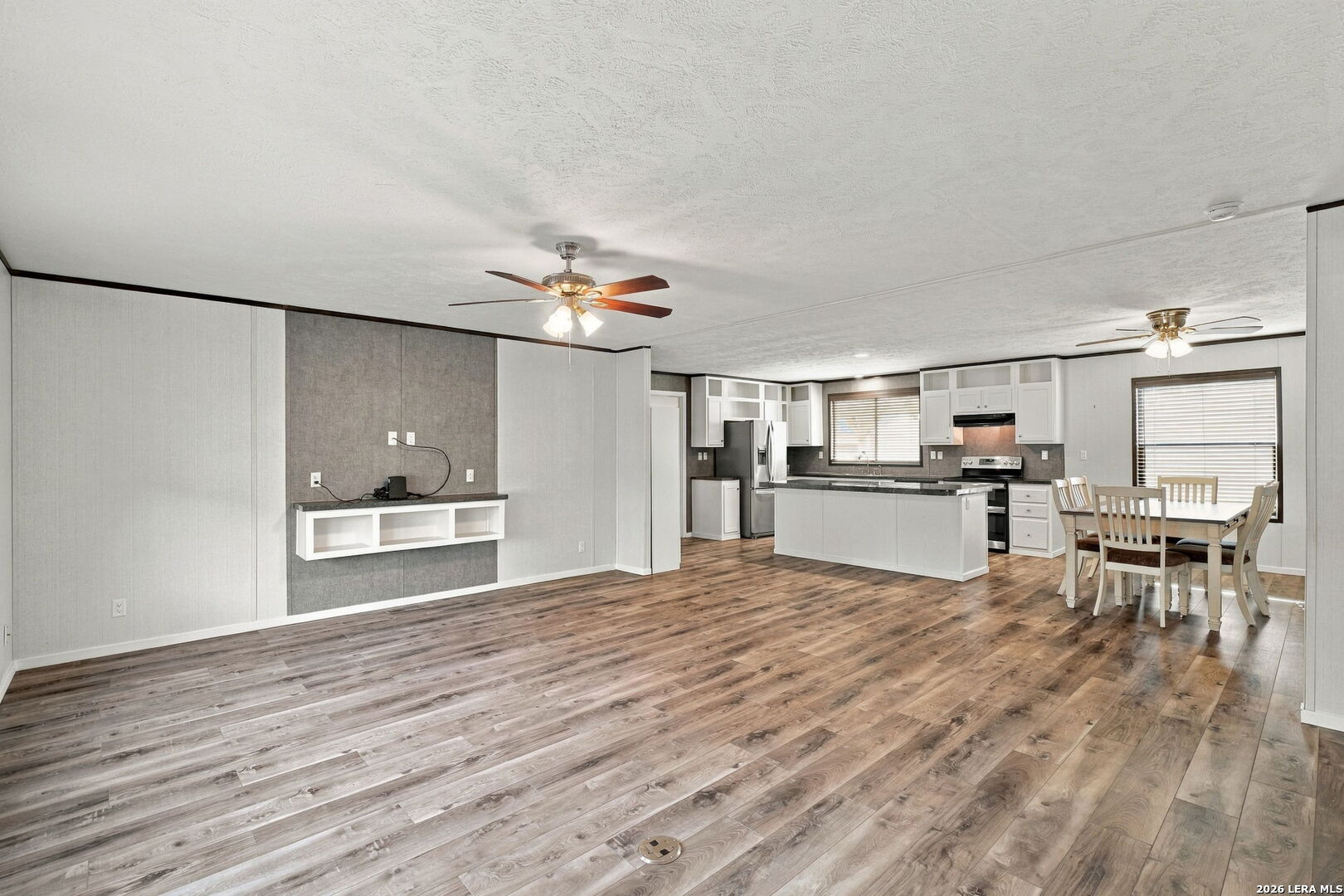 1366 CALCOTE RD, Kerrville, TX 78028