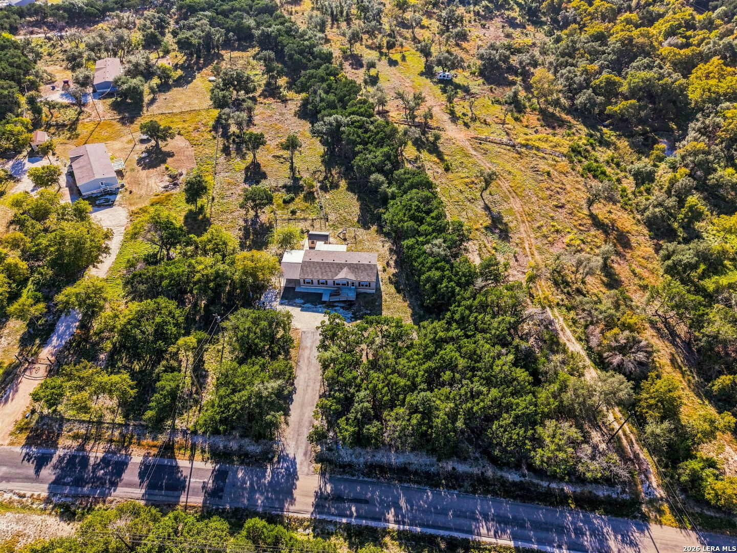 1366 CALCOTE RD, Kerrville, TX 78028