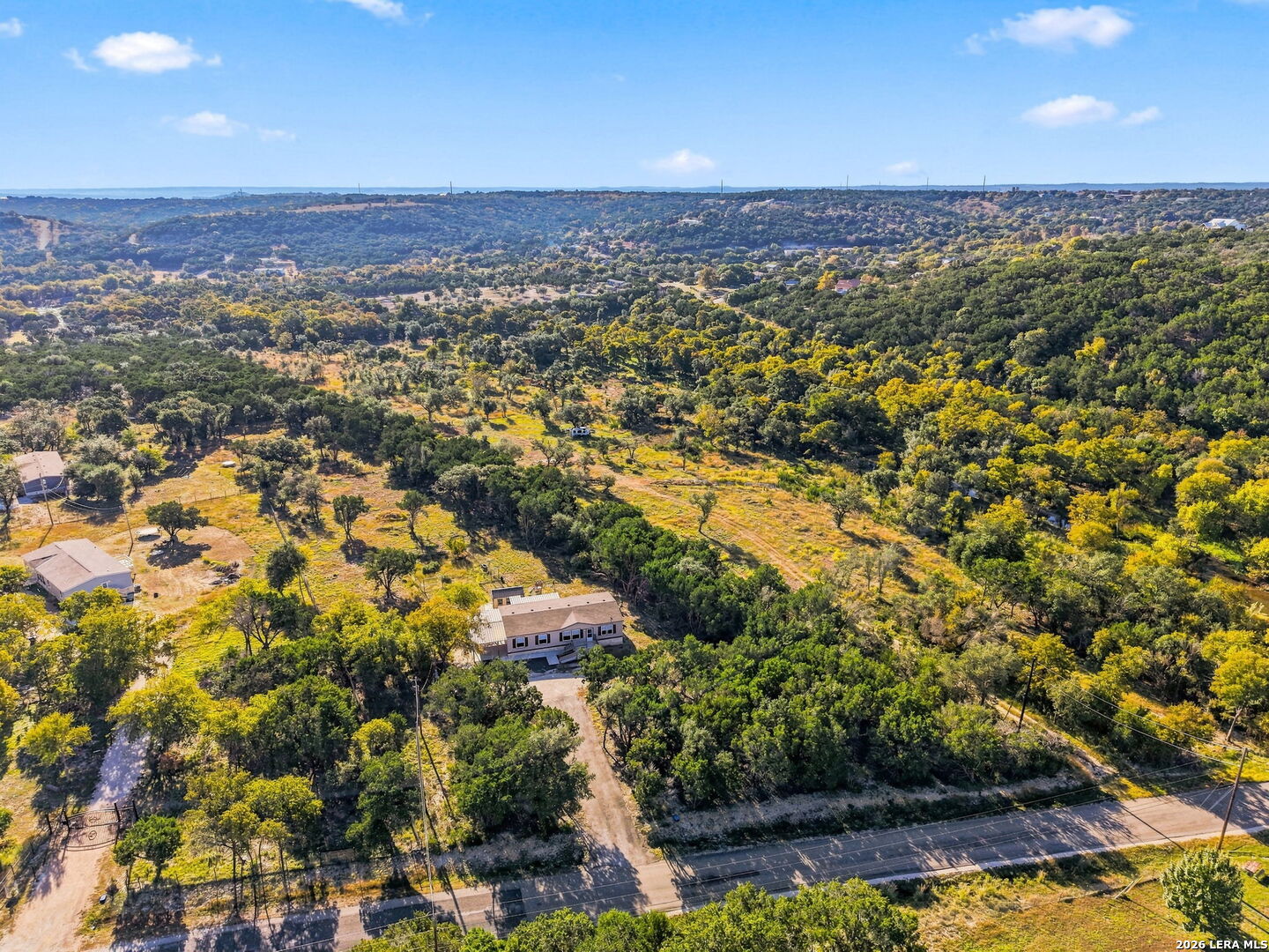 1366 CALCOTE RD, Kerrville, TX 78028