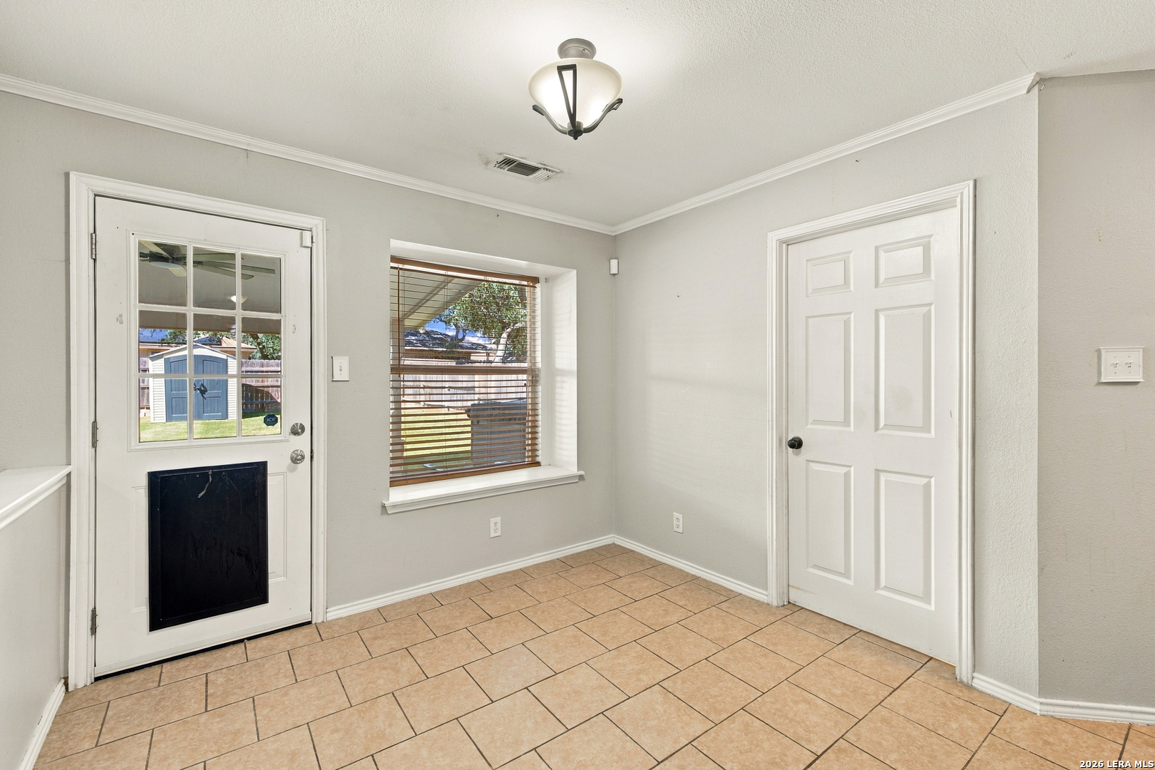 10711 Tiger Chase, San Antonio, TX 78251