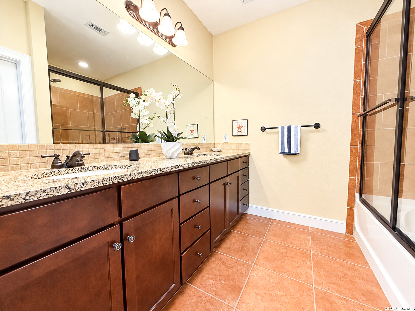 96 Island Dr, #12, Horseshoe Bay, TX 78657