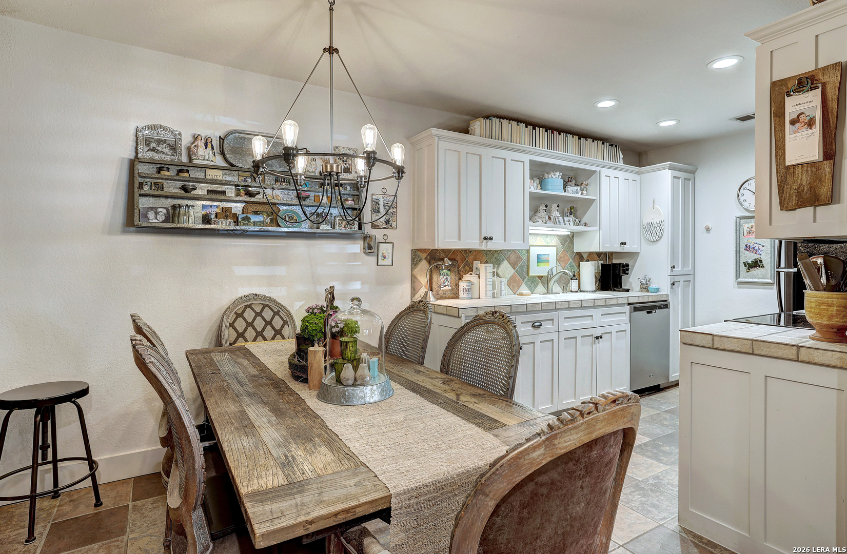8210 BENT TREE RD, #APT 141, Austin, TX 78759