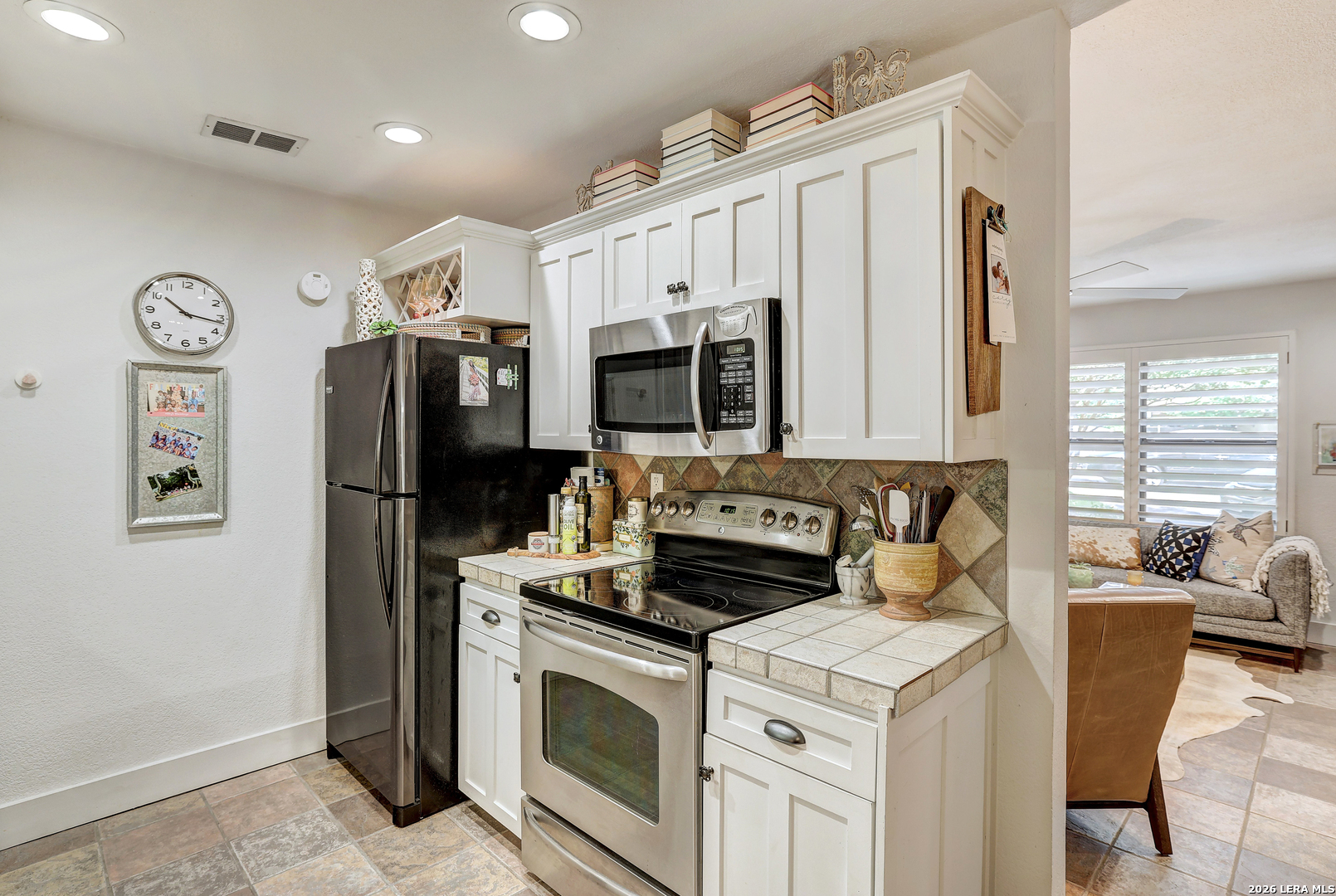 8210 BENT TREE RD, #APT 141, Austin, TX 78759