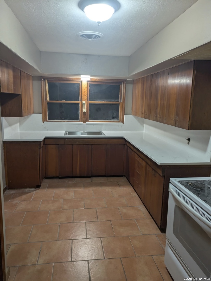1712 B FM 470, Bandera, TX 78003