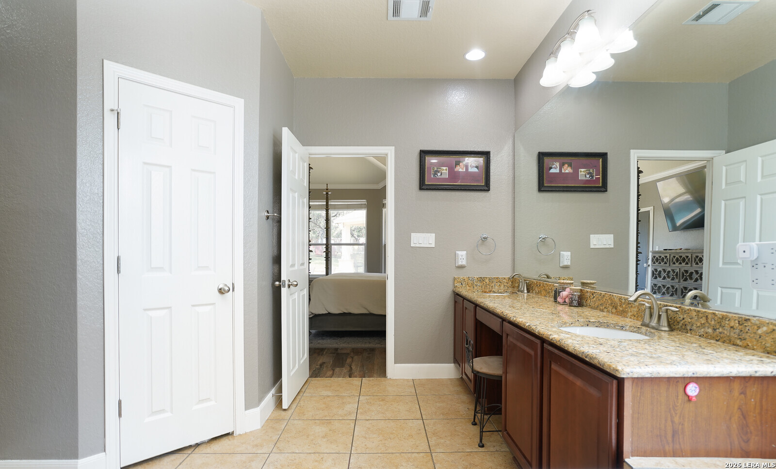 11235 RAW SIENNA, Helotes, TX 78023
