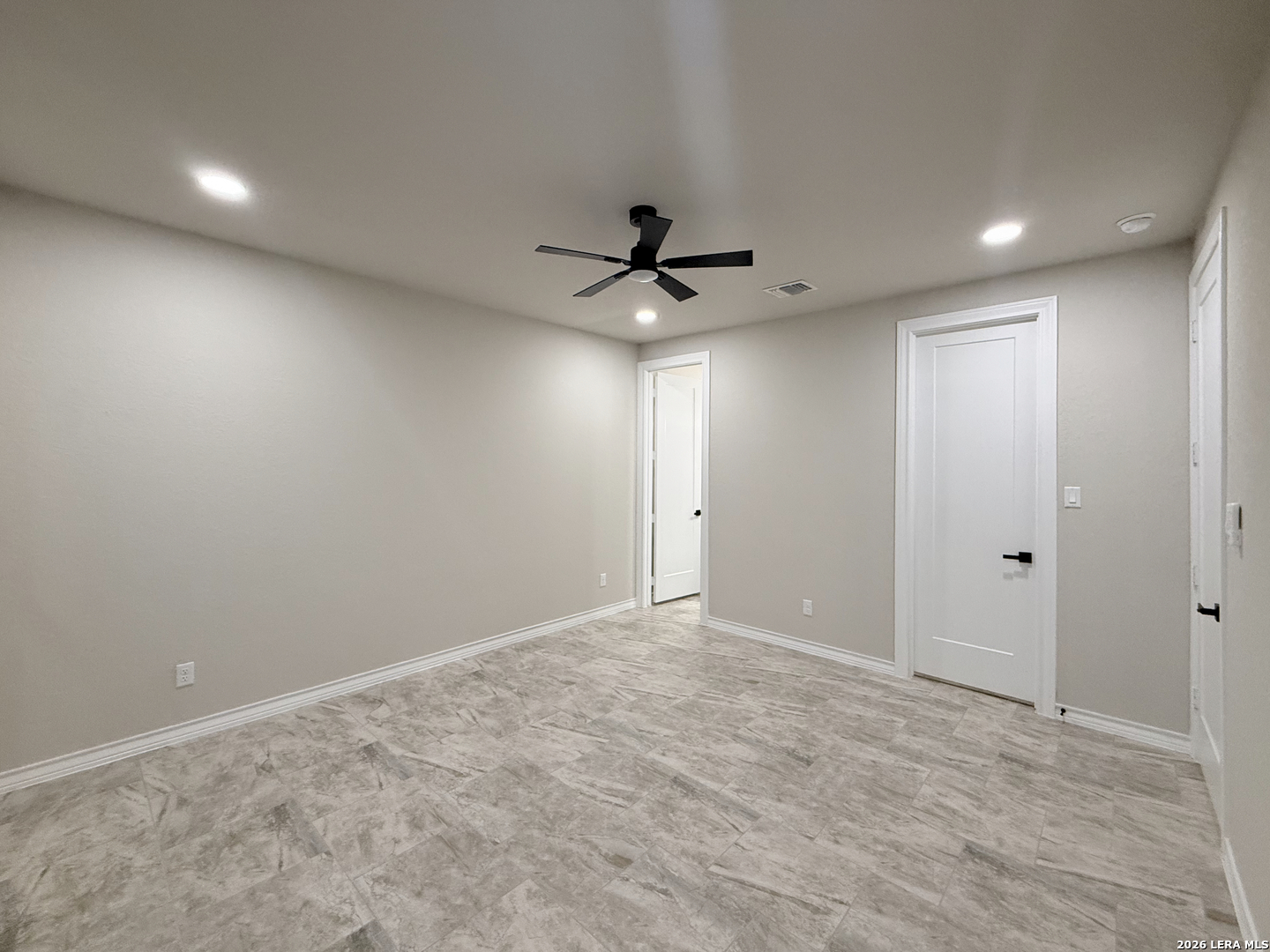 128 CAMINO VERDE CT, La Vernia, TX 78121