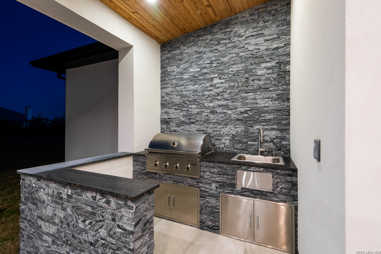 9412 Midsomer Pl, San Antonio, TX 78255