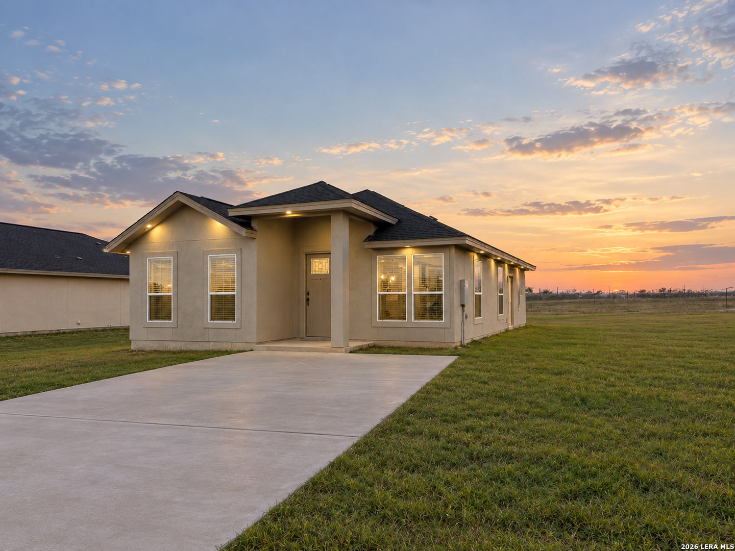 128 CAMINO VERDE CT, La Vernia, TX 78121