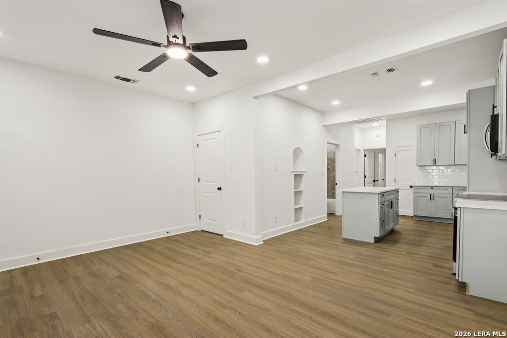 624 Bailey Ave, San Antonio, TX 78210