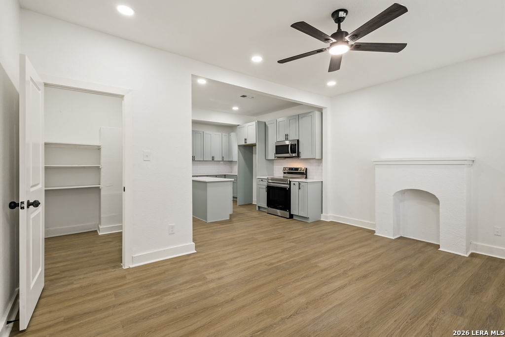 624 Bailey Ave, San Antonio, TX 78210