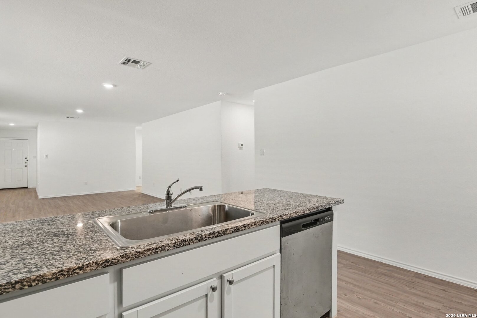 6823 CHICKEN RDG, San Antonio, TX 78252