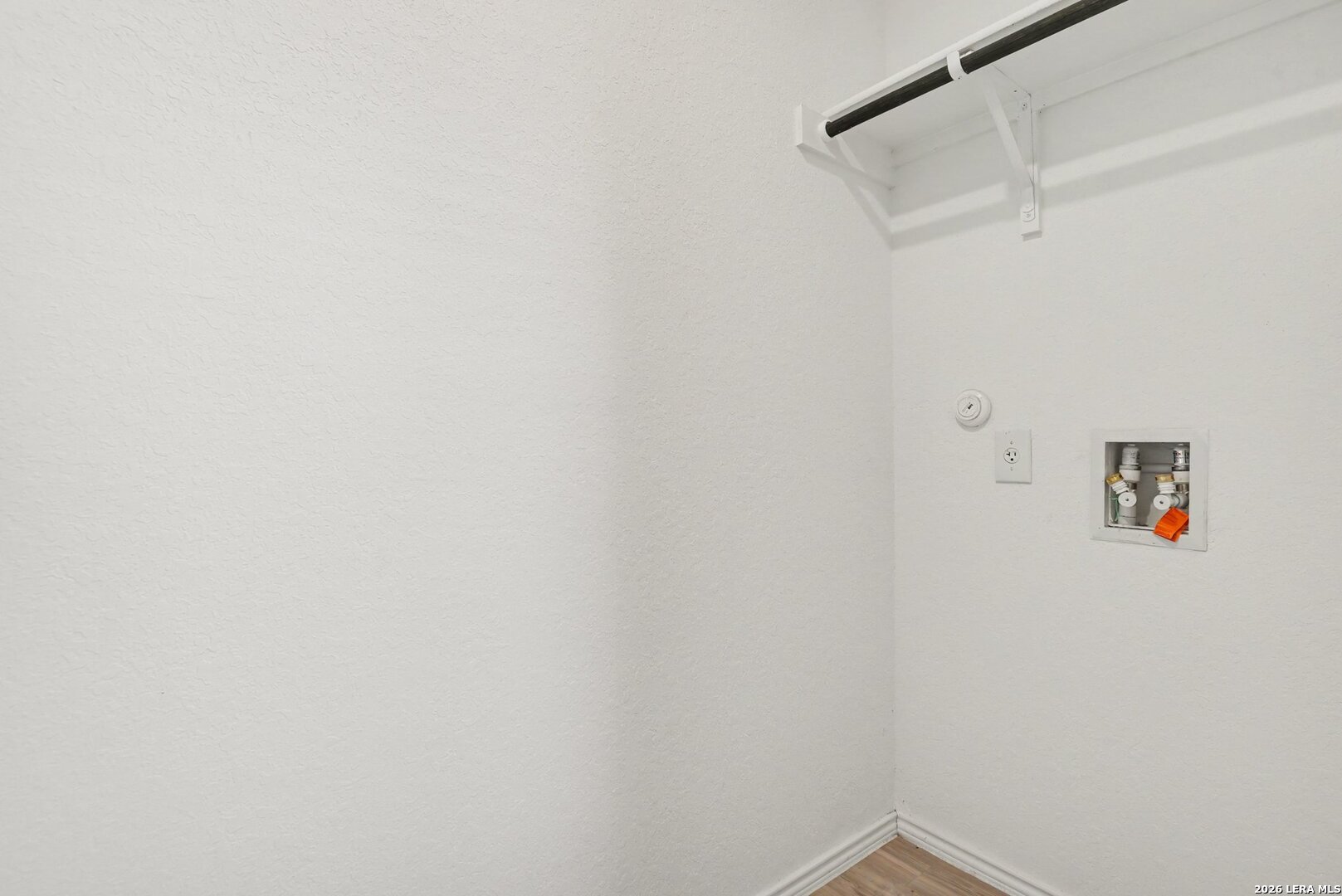 6823 CHICKEN RDG, San Antonio, TX 78252