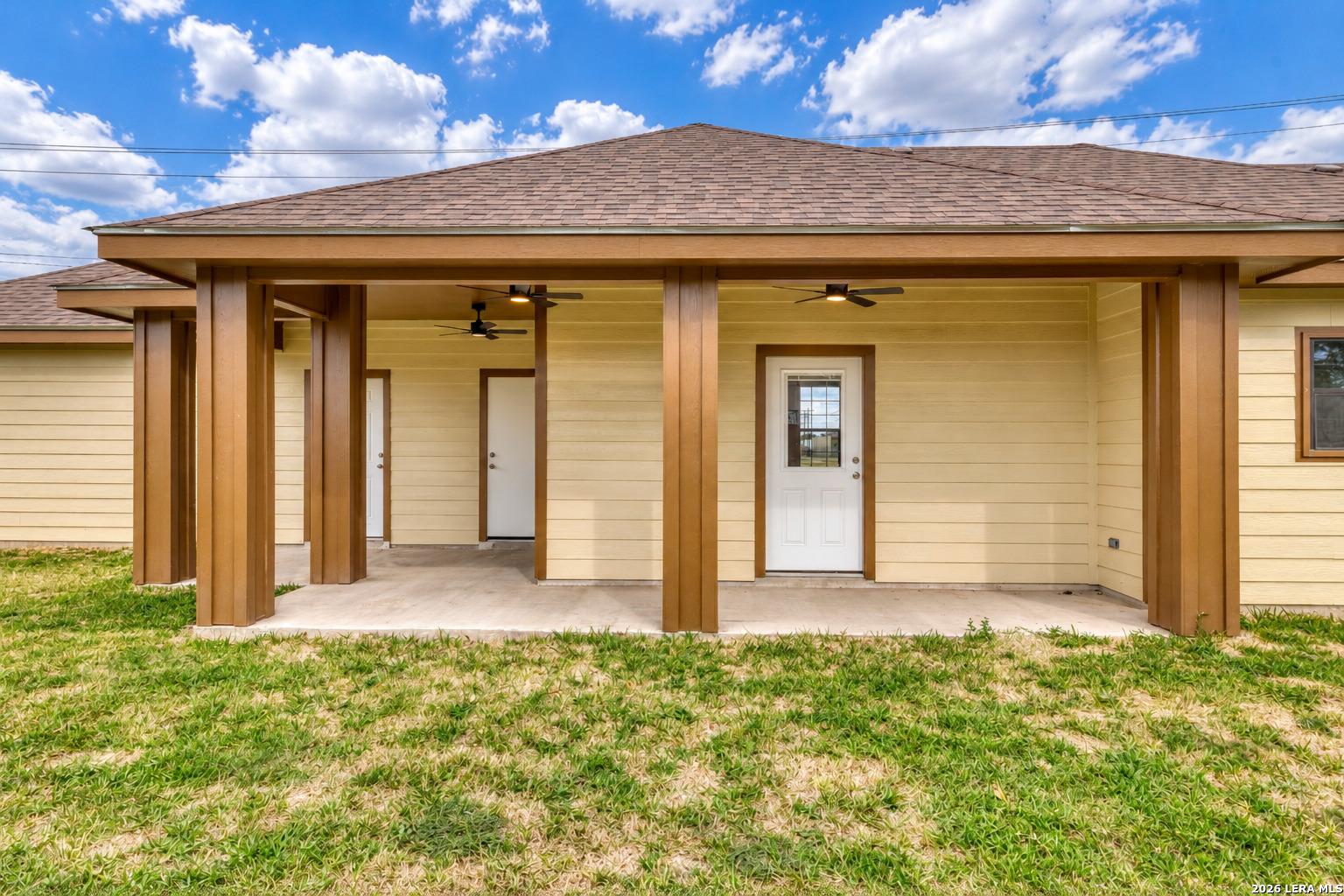 221 N BENSON RD, Uvalde, TX 78801