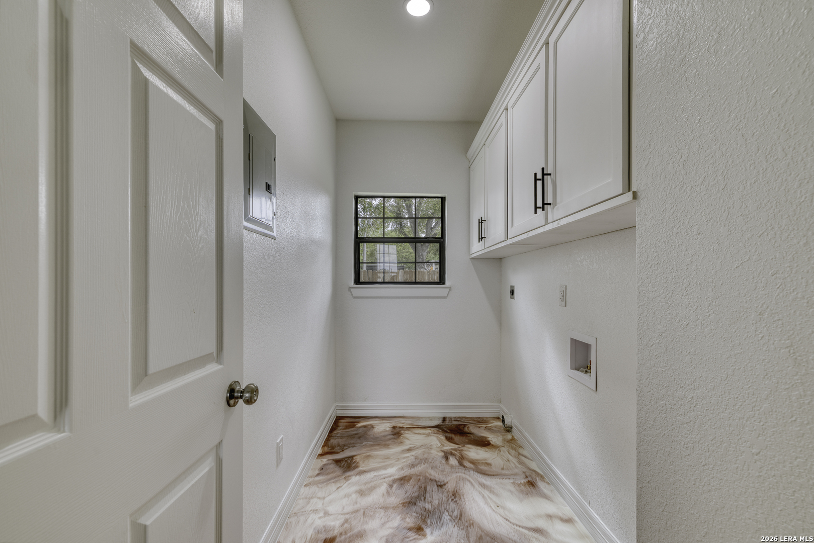 221 N BENSON RD, Uvalde, TX 78801