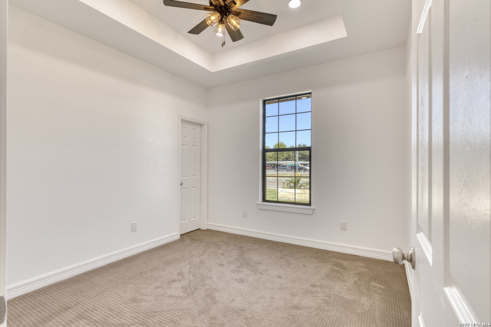221 N BENSON RD, Uvalde, TX 78801